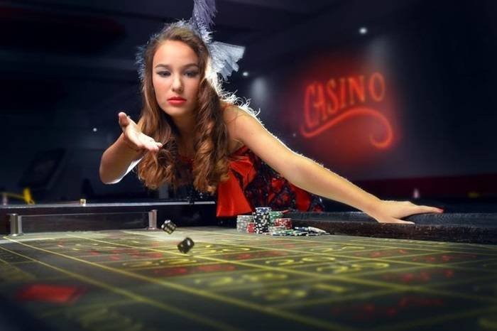 Kartu fitur VIP untuk pengguna y95